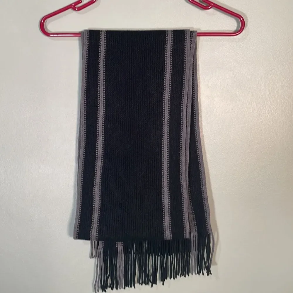 Hawke & Co Men's Winter‎ Knit Scarf Black Grey Stripe Fridge Edge